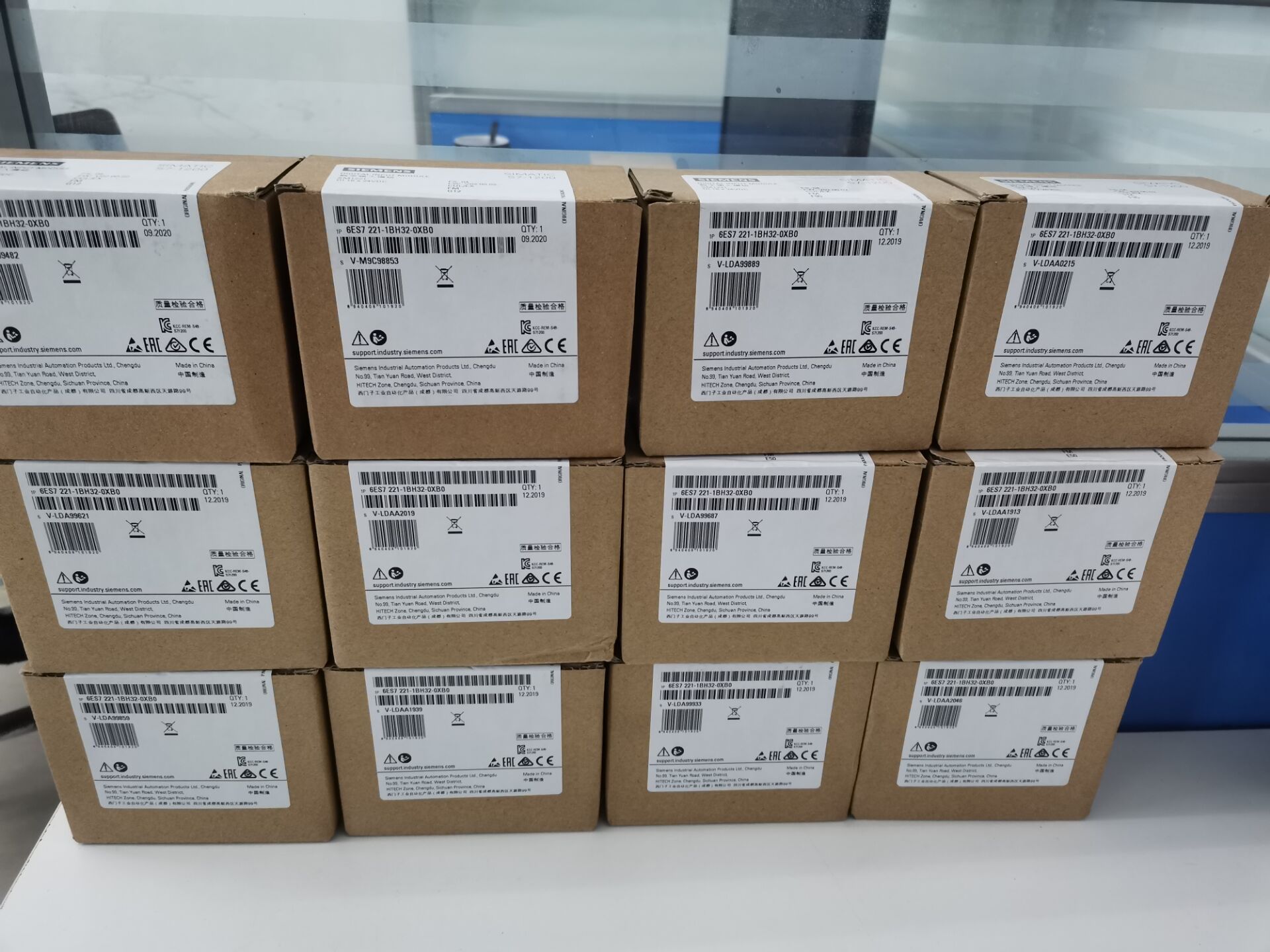 6ES7231-5PF32-0XB0 6ES7231-5QF32-0XB0 6ES7232-4HB32-0XB0 SIEMENS PLC BRAND NEW ORIGINAL S7-1200 SIMATIC SM1222 Digital output modules